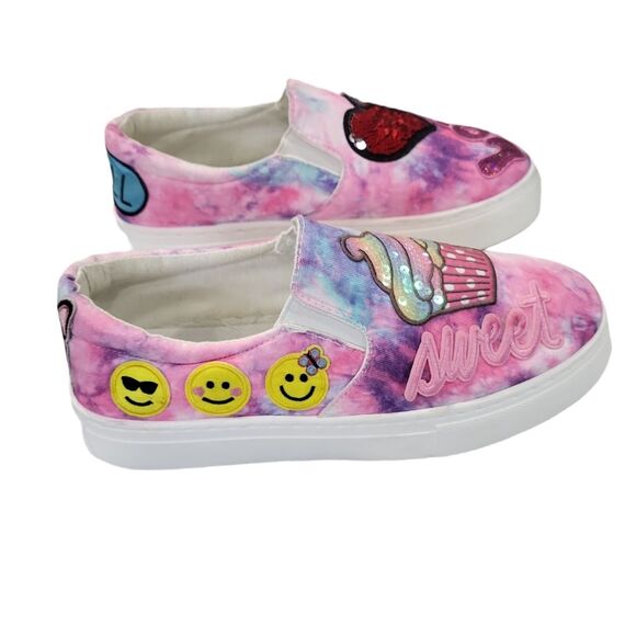NWOT Qupid women's Emoji embroidered sweet love heart tie dye slip-on flat 9 - Picture 5 of 15
